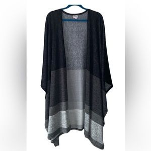 LuLaRoe Shawl. Size S/M